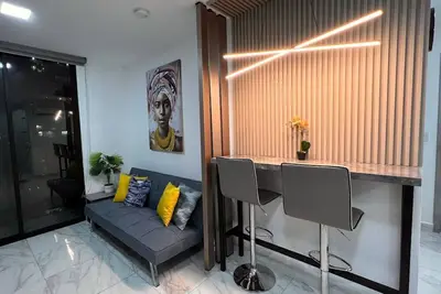 Image de Free Airport Pick up Modern Apartment