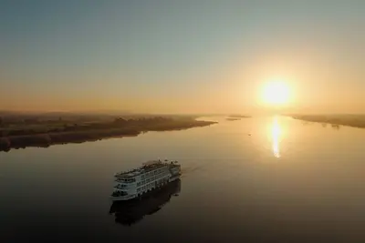 Image de Savoy Yacht -Exclusive Nile Cruise from Luxor to Aswan -24 guests