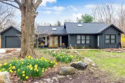 Image de New Listing! Bohemian Retreat w/ Fenced Garden