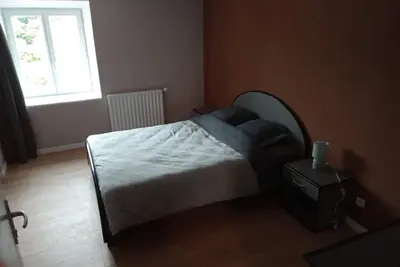 Image de 2 belles chambres pour 4 personnes dans maison