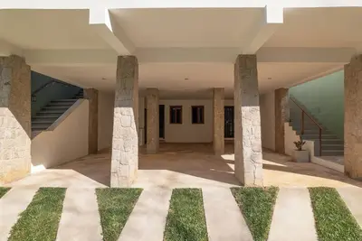 Image de Balcony House on Guaecá Beach - Pet Friendly, heated pool, brand new!