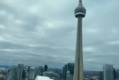 Image de Luxury 2 Bedroom downtown apartment with amazing Cn Tower View