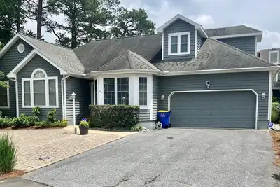 Image de Bethany Glen spacious house w/deck, patio, close to beach & restaurants
