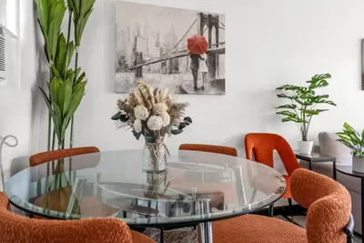 Image de Relaxed Vibe | Near Beach | Parking & Fast Wi-Fi