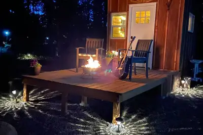 Image de Sunshine Cottage/Tiny Home Private Outdoor Shower