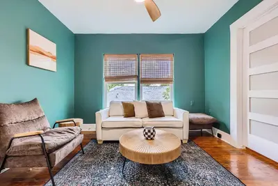 Image de Chic Retreat in Historic Oak Cliff – Cozy&Central!