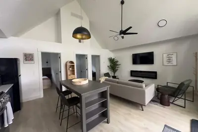 Image de Lakefront Cottage in Sauan- #5 Rainbow Trout