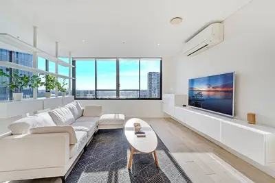 Image de Waterfront 3br Escape | Walk to Marina & Cafes