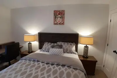 Modern Oasis | 2br Downtown Retreat w/ Balcony & Free Parking