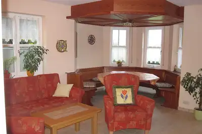 Image de Appartement \"Sonnenschein\" avec vue sur les montagnes, terrasse privée et Wi-Fi