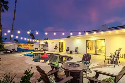 Image de Swss 4br Kierland Luxury Escape | Heated Pool, Game Room, Putting Green