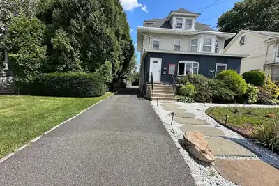 Image de Cozy 2br Basement Apartment with Private Entry & Parking in Elizabeth, Nj