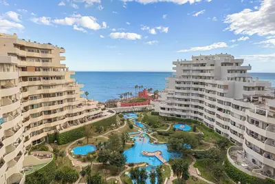 Image de Benalbeach With Pools And Seaview, Benalmádena, Spain