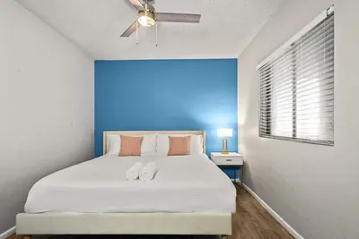 Image de Lux Bed Stylish 2b Oldtown Scottsdale Free Parking
