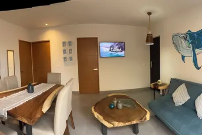 Image de Apartment very close to the beach and night life