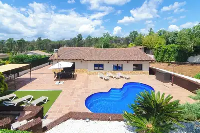 Image de Club Villamar - Maison de vacances moderne et familiale avec vue sur mer, jardin, piscine et proc. . .