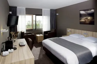 Image de Wellness Escape Near Attractions with Parking and Pool