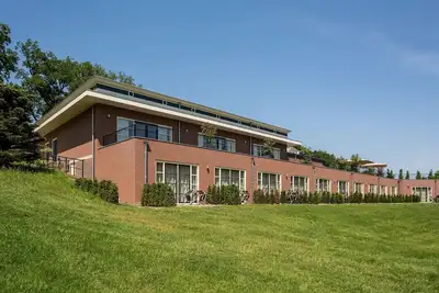 Image de Escape to Nature | Scenic Hotel Room with Views of the Dutch Forest!
