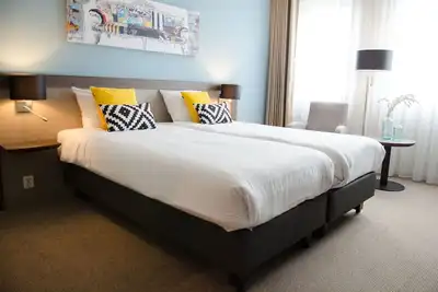 Image de Central Weert Comfort with On-Site Dining, Free Parking & Easy Train Access