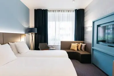 Image de Discover Dutch Hospitality in the Heart of Weert! Onsite Dining and Parking!
