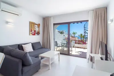 Image de Hibiscos 33 Rooftop Vista by Casasol