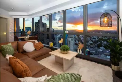 Image de Plush Indulgence at Meriton