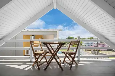 Image de Beachfront | With Pool | Free Parking | Private Balcony