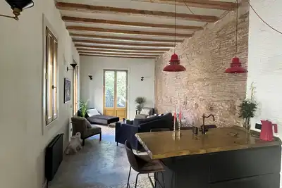 Image de Beautiful Designer 1-bed apartment w/ bathtub in the beating heart of Bcn.