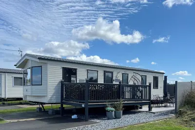 Image de Crossfield Lodge - 3 Bedrooms For Up To 6 People, Pet Friendly, Private Garden
