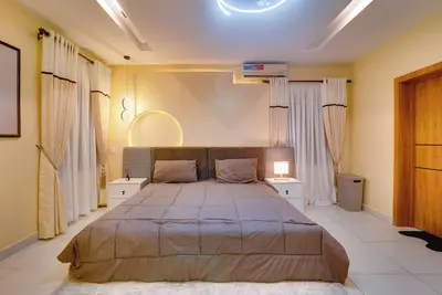Image de 1-Bedroom Apartment in Lekki off Admiralty