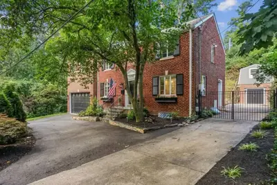Image de Spacious and Quiet 4 Bedroom House 5min Drive to Dc