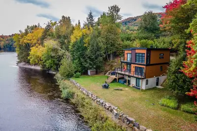Image de River’n Beach | Spa, Rivière & Détente Totale