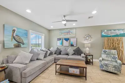 Image de Pet-friendly Island Townhome w/shared heated pool
