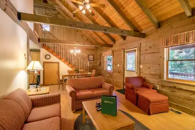 Image de Wilderness Resort 2-level Presidential log cabins make the perfect getaway!