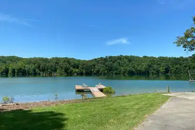 Image de Cozy Cove Retreat on Douglas Lake, Waterfront, 4 Bedrooms, 2 Baths, Large Porch