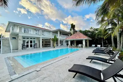 Image de Luxury Villas with 10 rooms for up to 25 people, Punta Cana Resort & Club