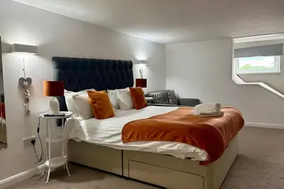Image de Appartement-Moderne-Salle de bain privée séparée-Vue sur la campagne-Free Pri. . .