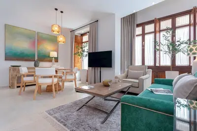 Image de Unique apartment in Cordoba. Templo Romano