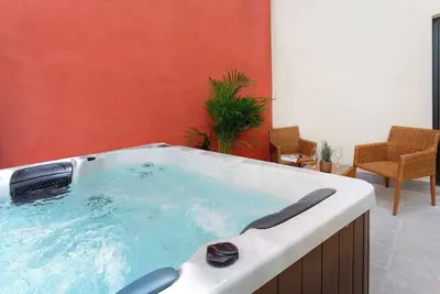 Image de Bright 2bd with jacuzzi in Seville. Plaza del Museo 102