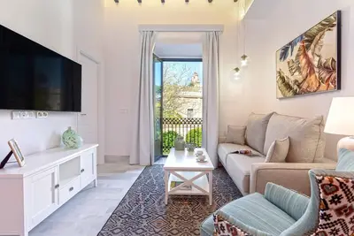 Image de Magnificent 1 bedroom apartment with balcony. Plaza del Museo 201