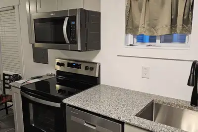 Image de 6-Bedroom Home with full kitchen, strong WiFi, very close to Beach & Boardwalk