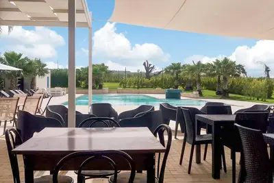 Image de Superbe maison à Acate avec piscine