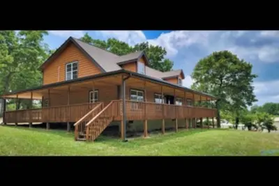 Image de Cozy 4-bedroom cabin with WiFi, Ac in brilliant Flat Rock