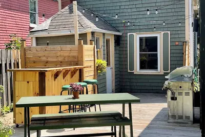 Image de 3 Bedroom home with a hot tub in Charlottetown