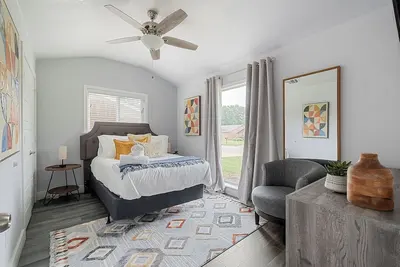 Image de Stadium Stay - Billiards, Putt putt, Games, & More