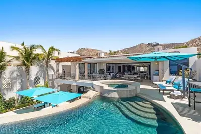 Image de Spacious 4-bedroom house with WiFi, Ac in beautiful Cabo San Lucas