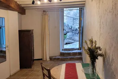 Image de Studio au coeur du village d'Eus