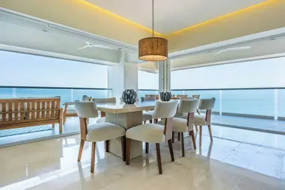 Image de Large New Beachfront Condo Downtown Puerto Vallarta Harbor 701 4 Bed & 4 Bath