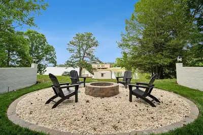 Image de The Cozy Cove 3-bedroom house with WiFi, Ac on tranquil High Rock Lake