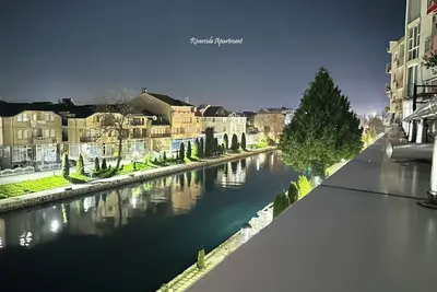 Image de Riverside apartment